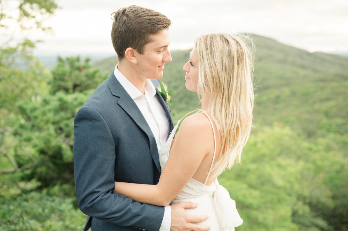 simple-mountain-elopement-christa-norman