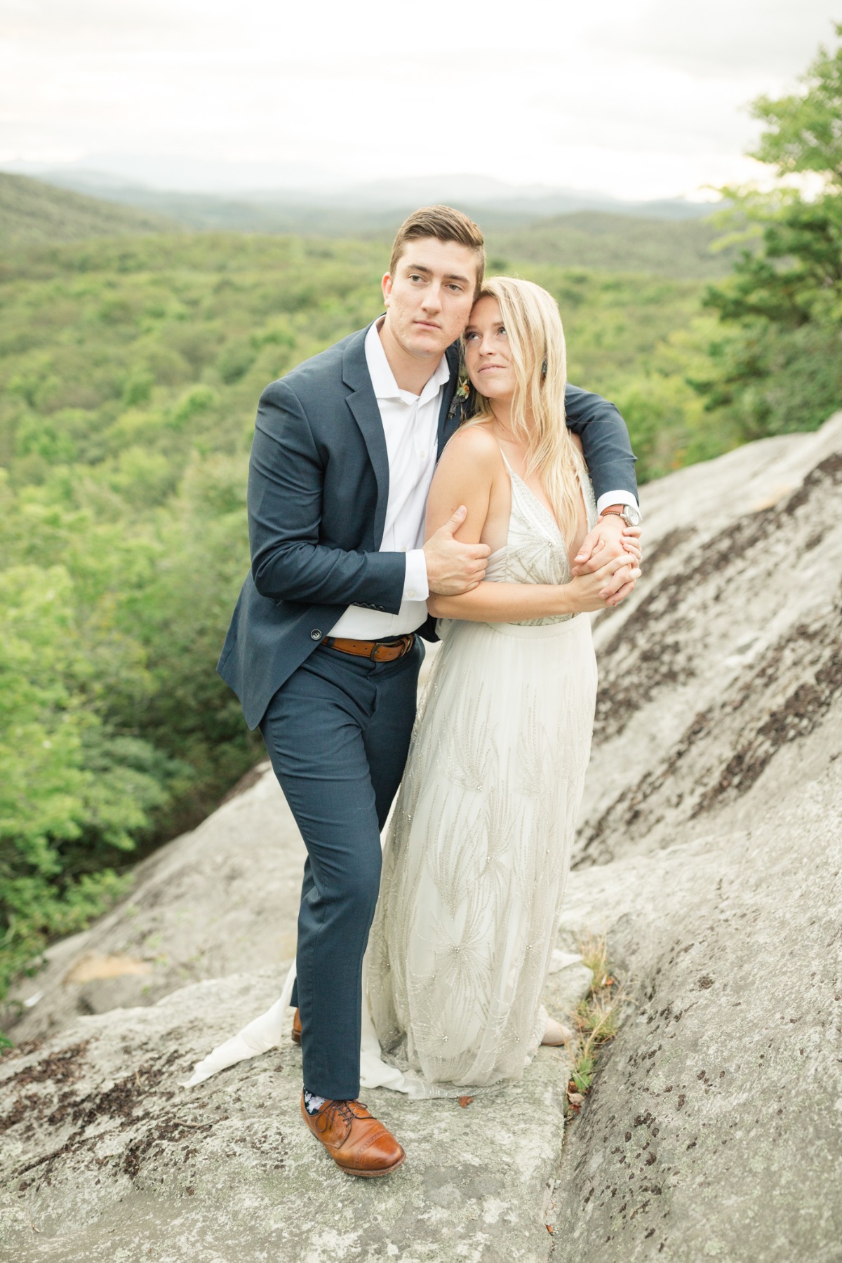 simple-mountain-elopement-christa-norman