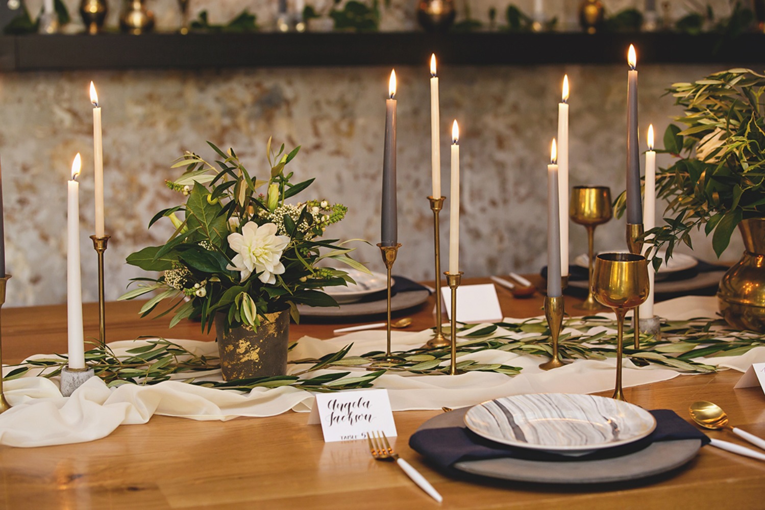 grey, ivory and gold wedding table decor