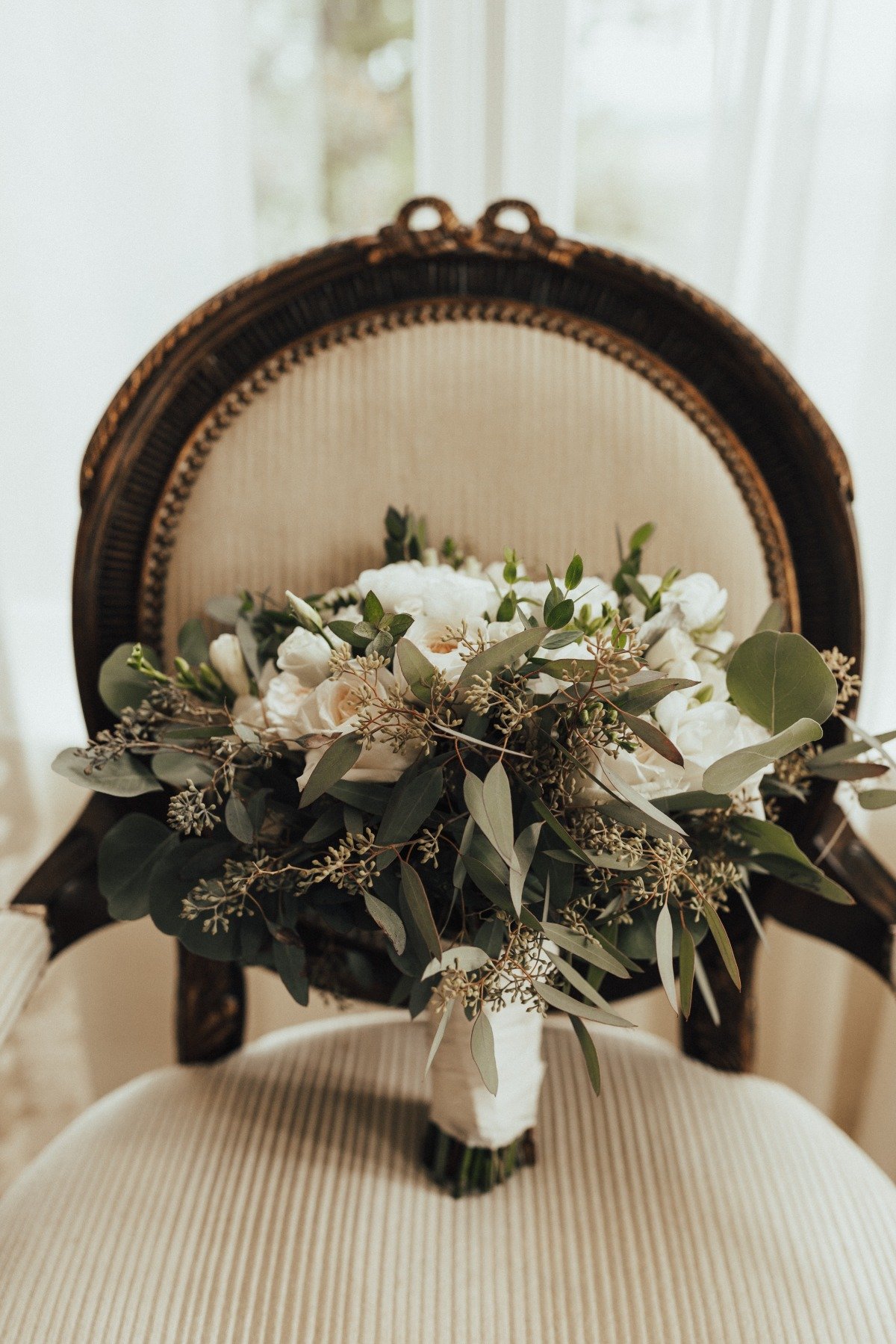 white floral and seeded eucalyptus bouquet