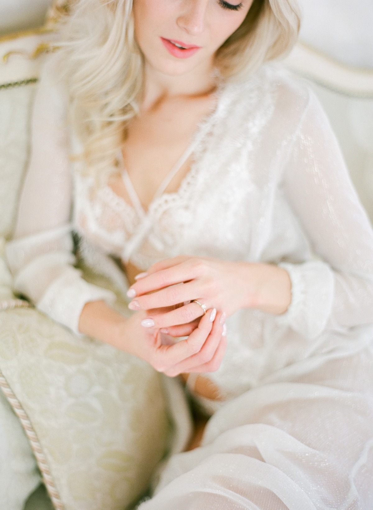 chateau_mcely_wedding_editorial_nikol_bo