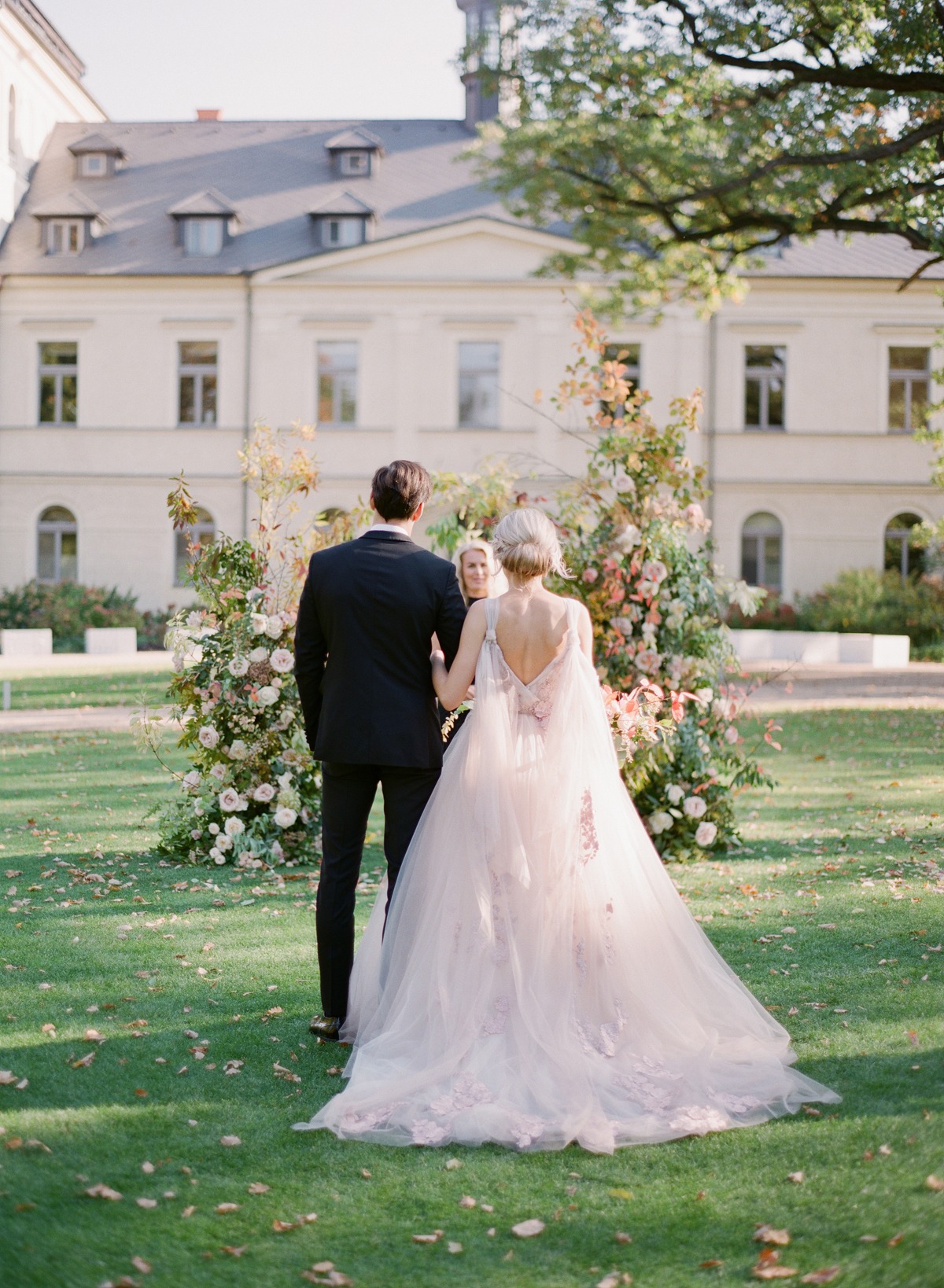chateau_mcely_wedding_editorial_nikol_bo