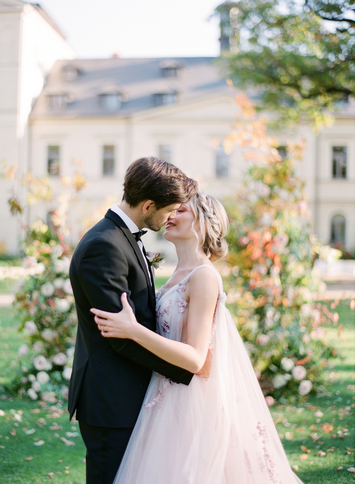 chateau_mcely_wedding_editorial_nikol_bo