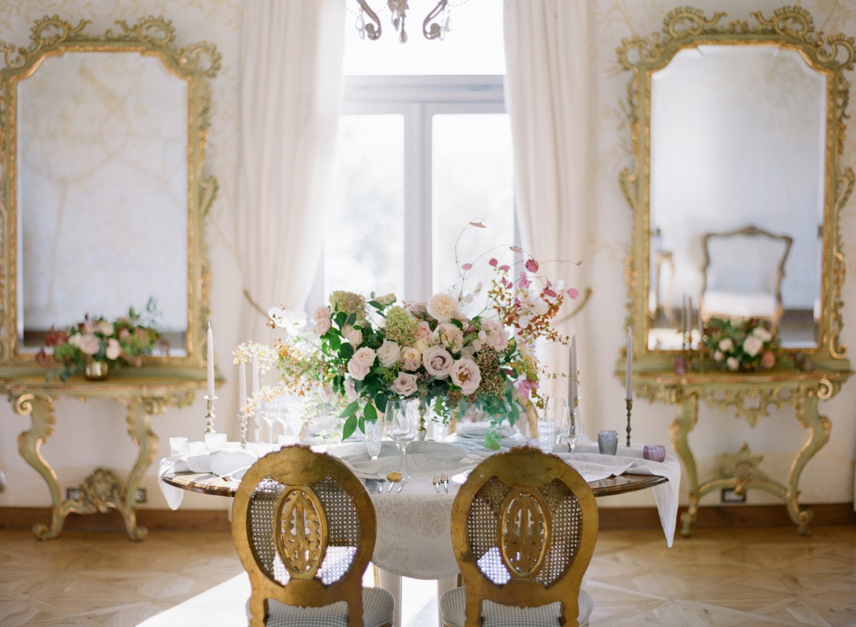 chateau_mcely_wedding_editorial_nikol_bo