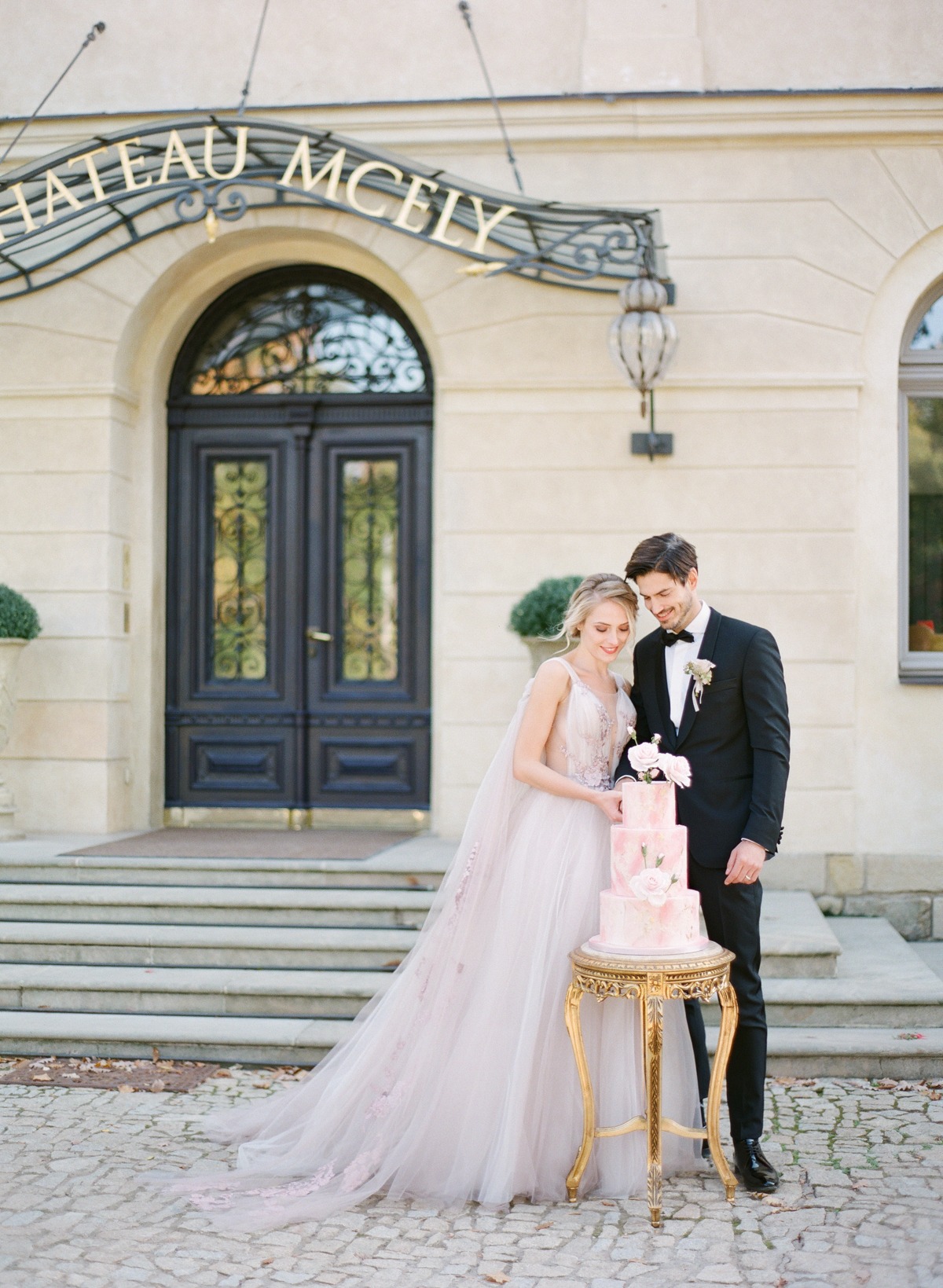 chateau_mcely_wedding_editorial_nikol_bo