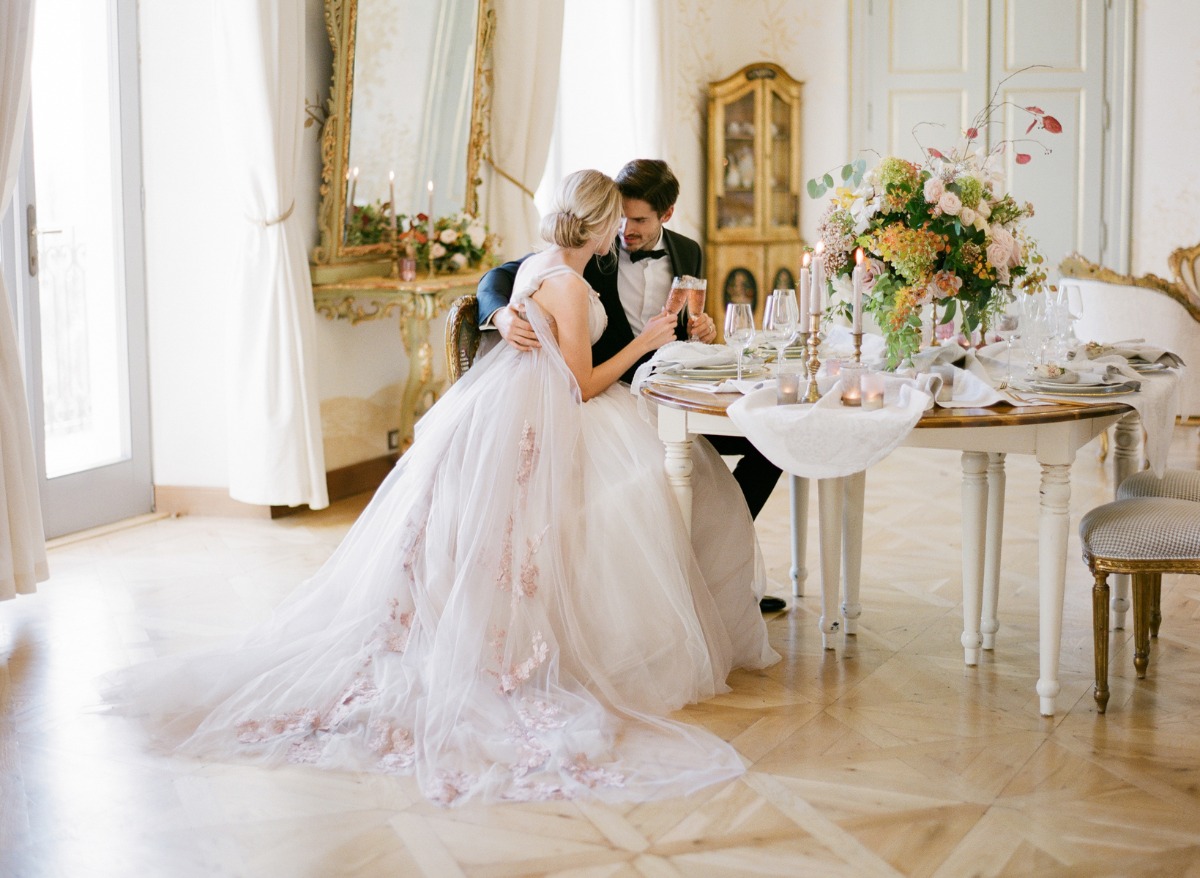 chateau_mcely_wedding_editorial_nikol_bo