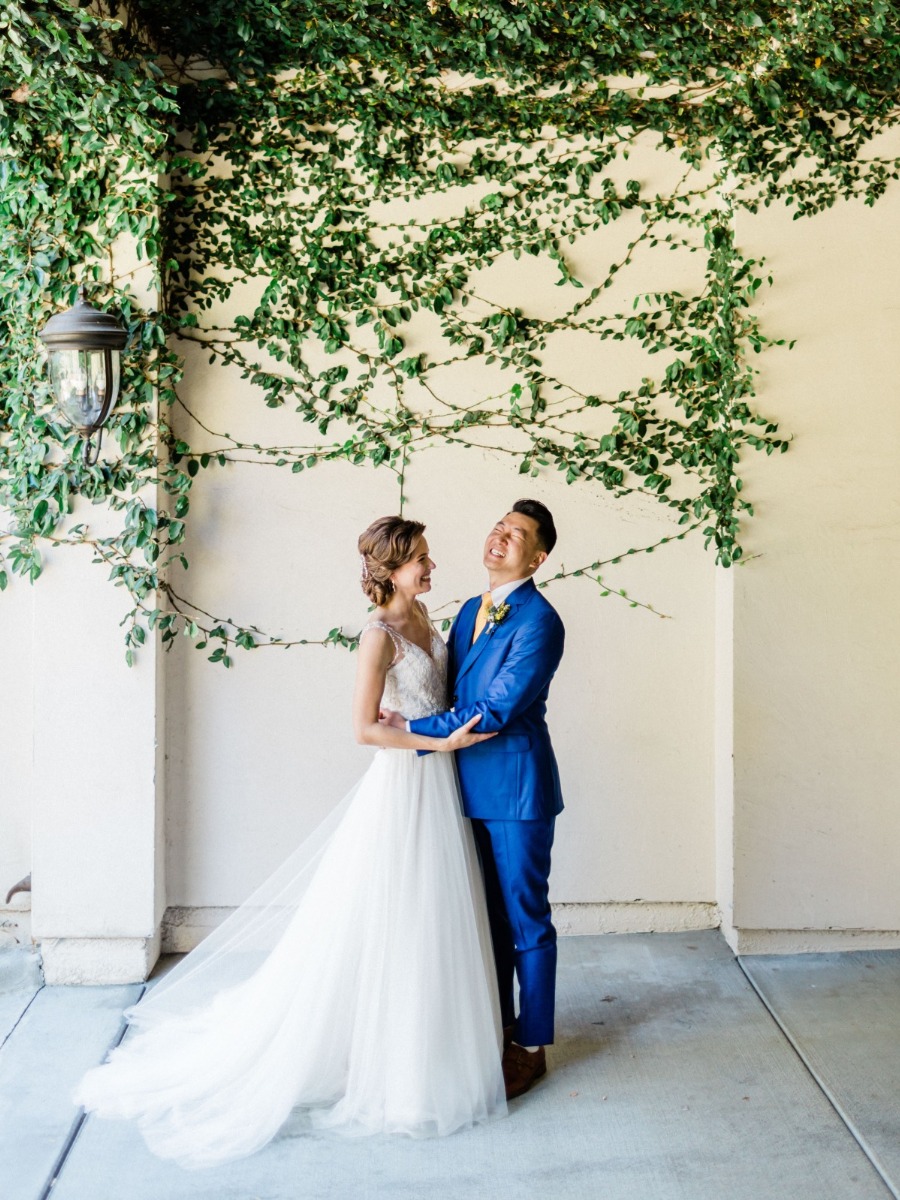 Classic Country Club Wedding in Gold and Blue