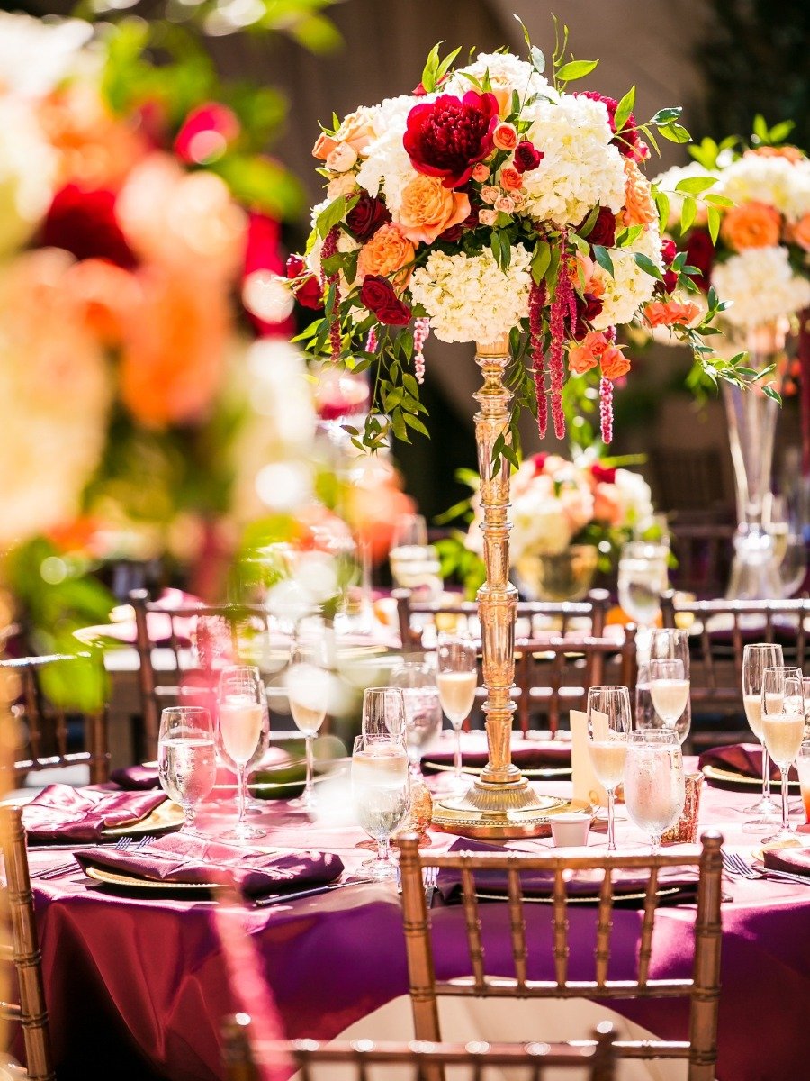 How to Have a Romantic and Fresh Citrus Wedding in Red