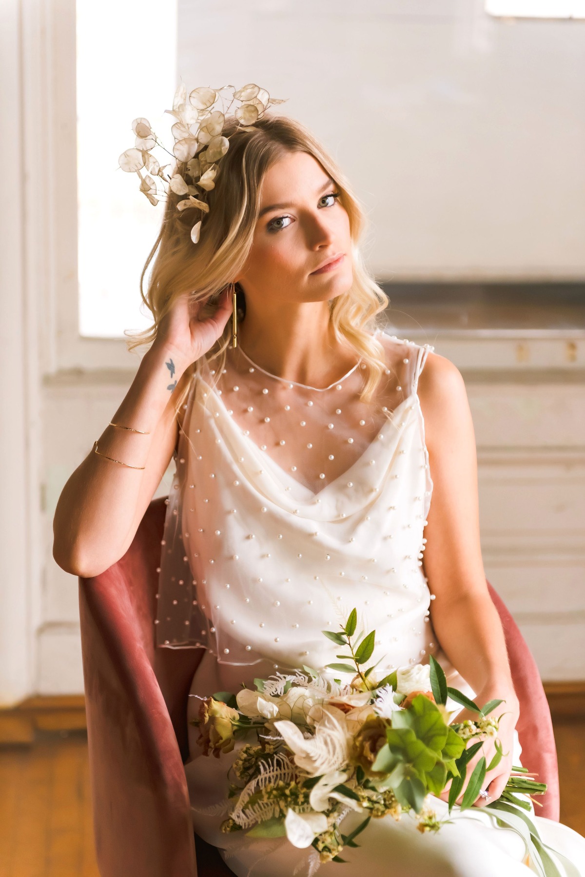 sweet and modern spring bridal style idea
