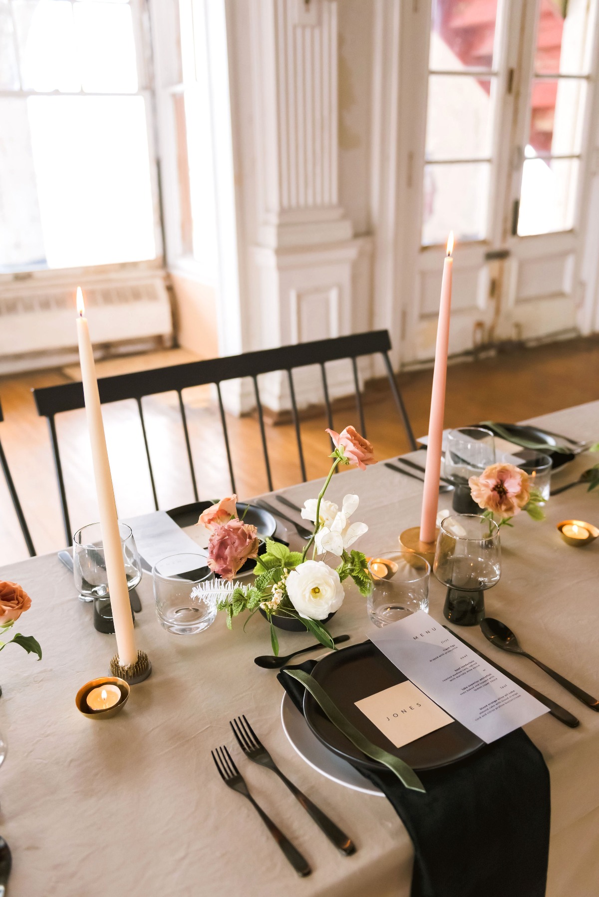 blush and matte black wedding table