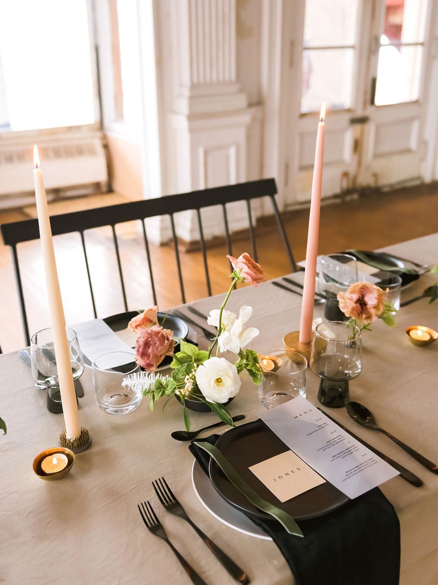 Have Your Modern Spring Wedding In A Vintage Space