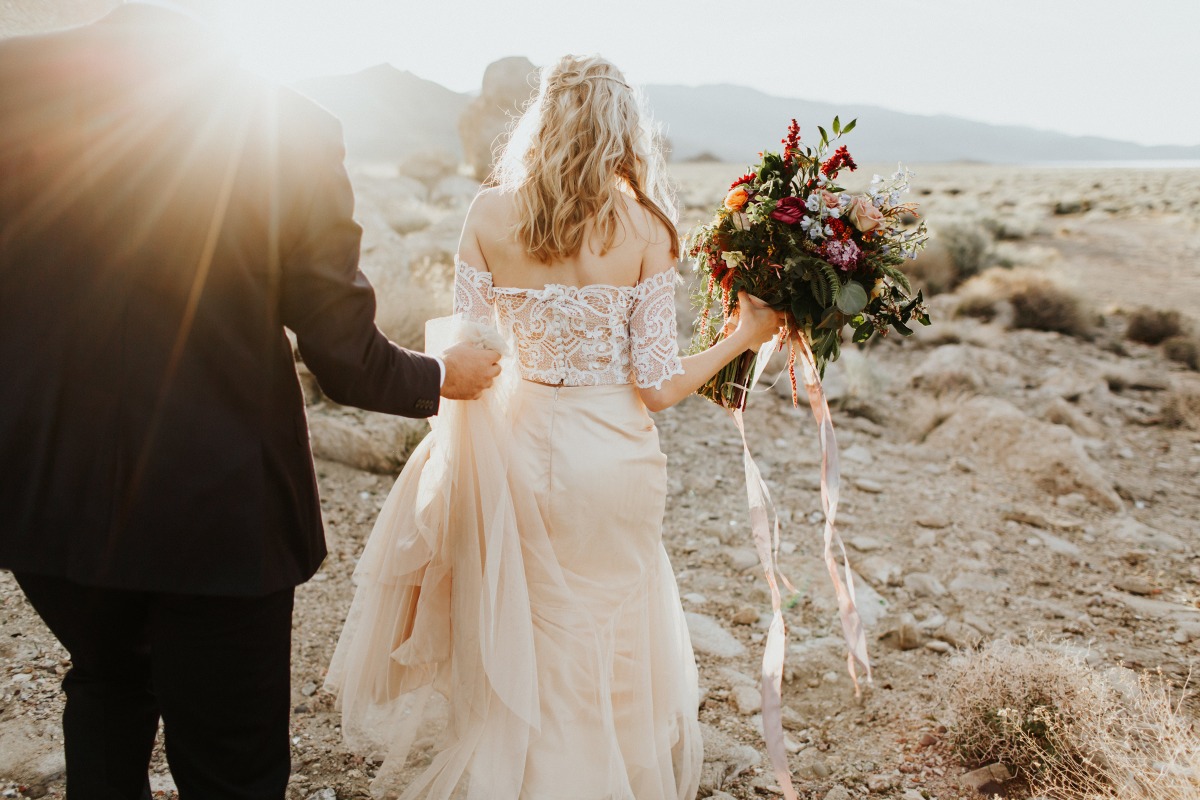Off-shoulder lace wedding dress