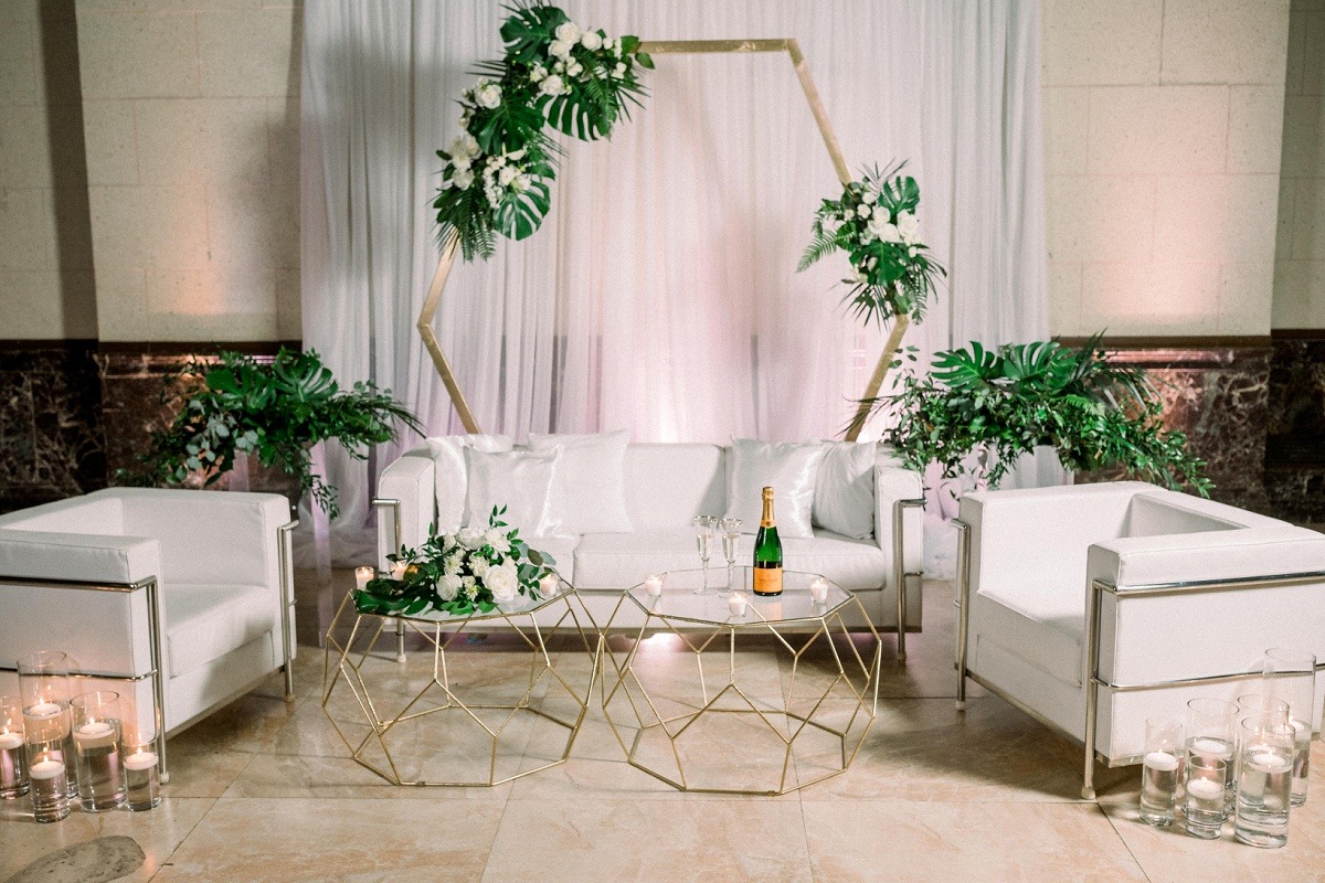 Tropical gold and white wedding