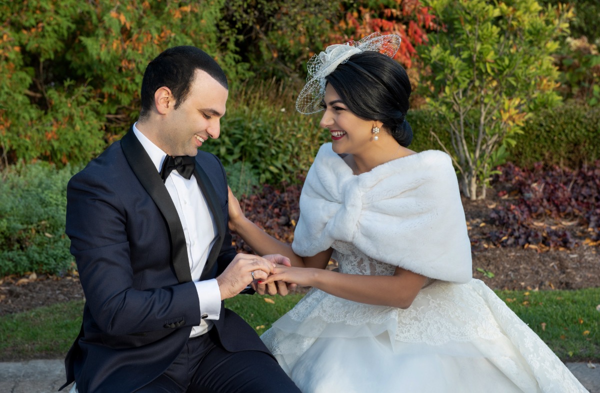108-ring-exchange-at-an-outdoor-wedding