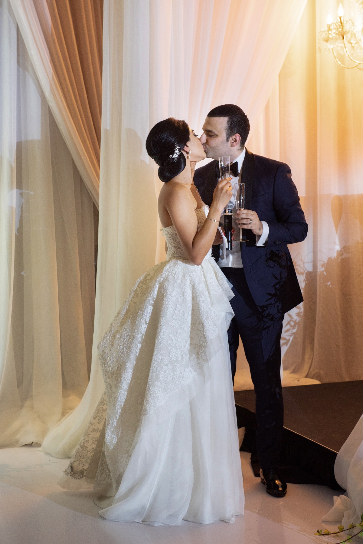 129-an-intimate-photo-of-newlyweds-at-de