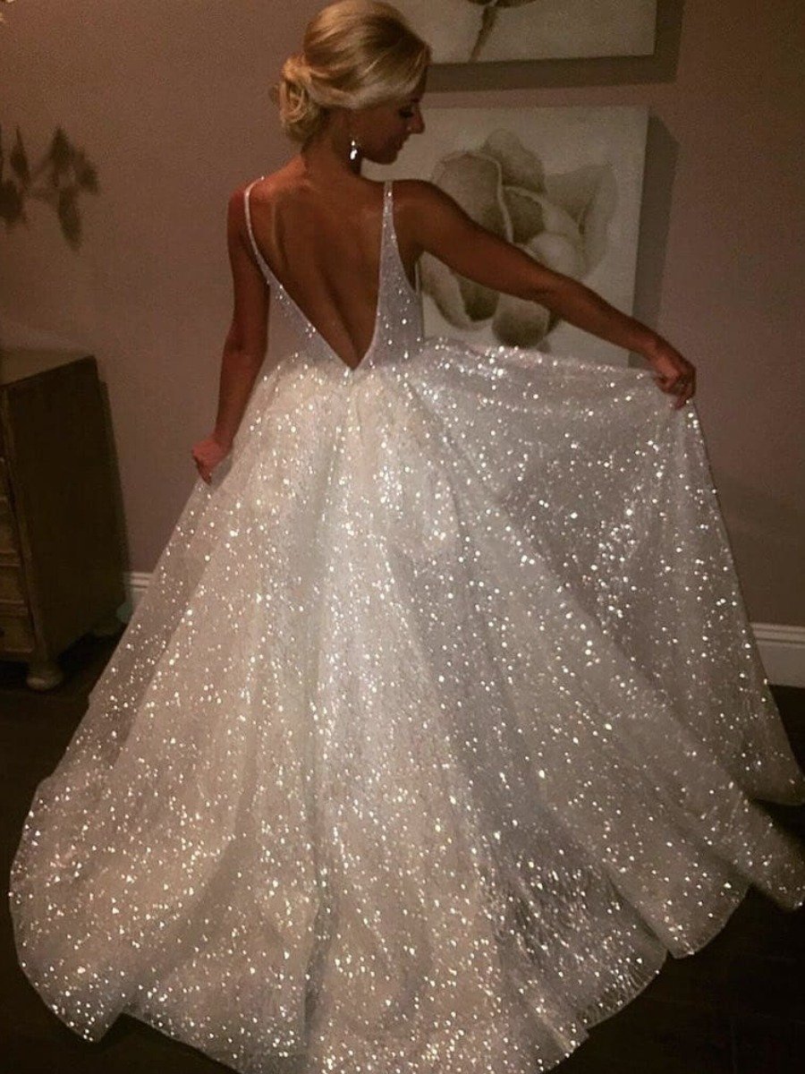 15 of the Sparkliest Wedding Dresses We’ve Ever Seen