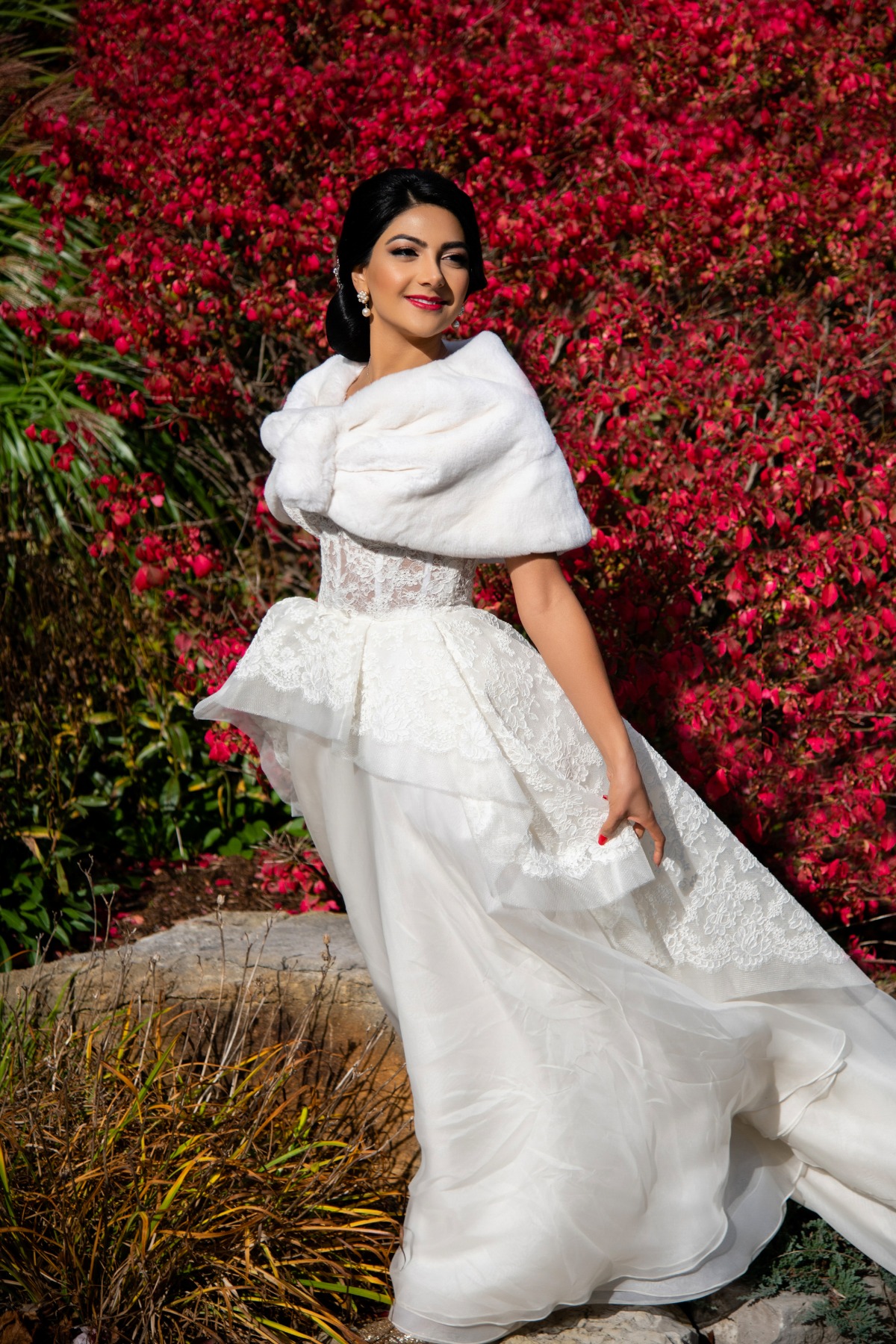 55-persian-bride-on-a-background-of-a-bu
