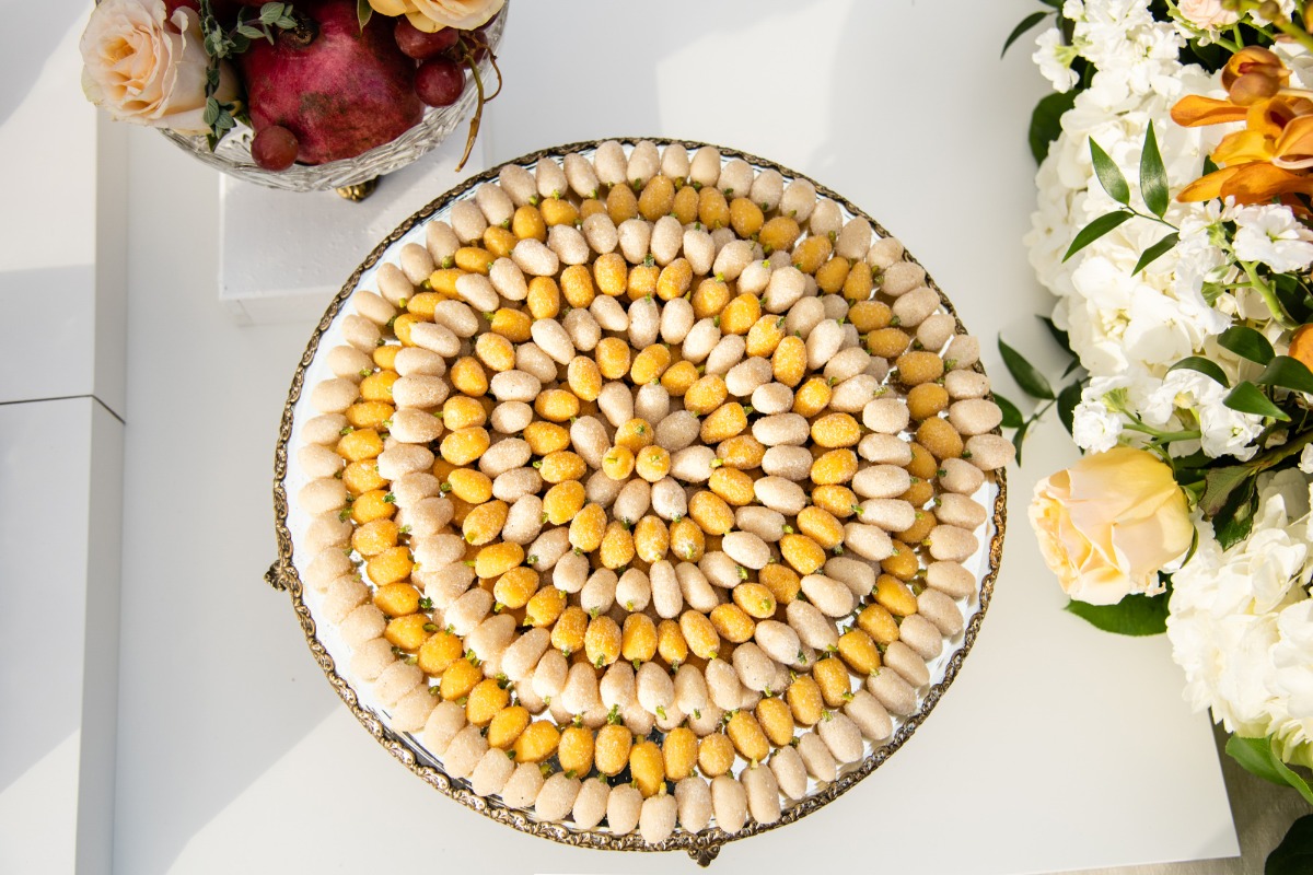 89-persian-wedding-spread-sweet-details