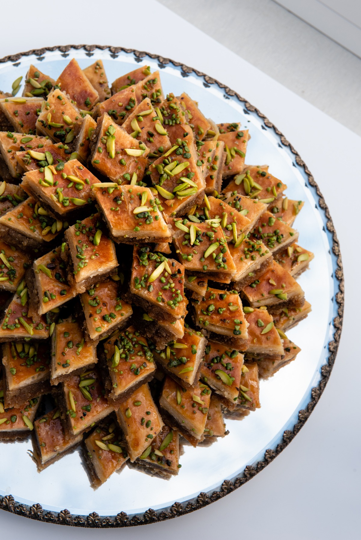 94-persian-sweets-for-the-ceremonial-tab