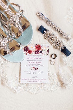 wedding invitations with floral accents
