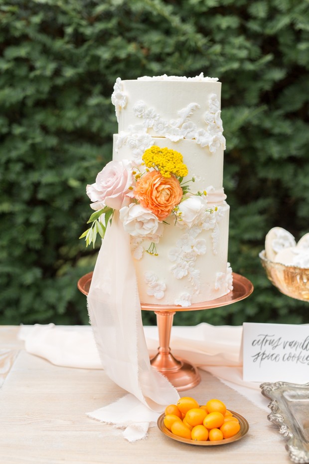 flower inspired wedding cake