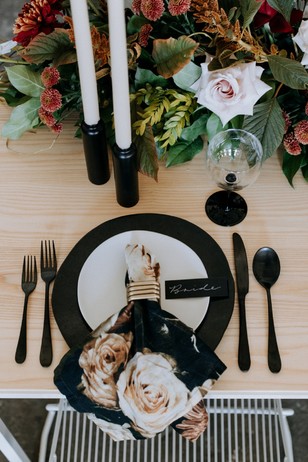 black white and gold modern floral table decor