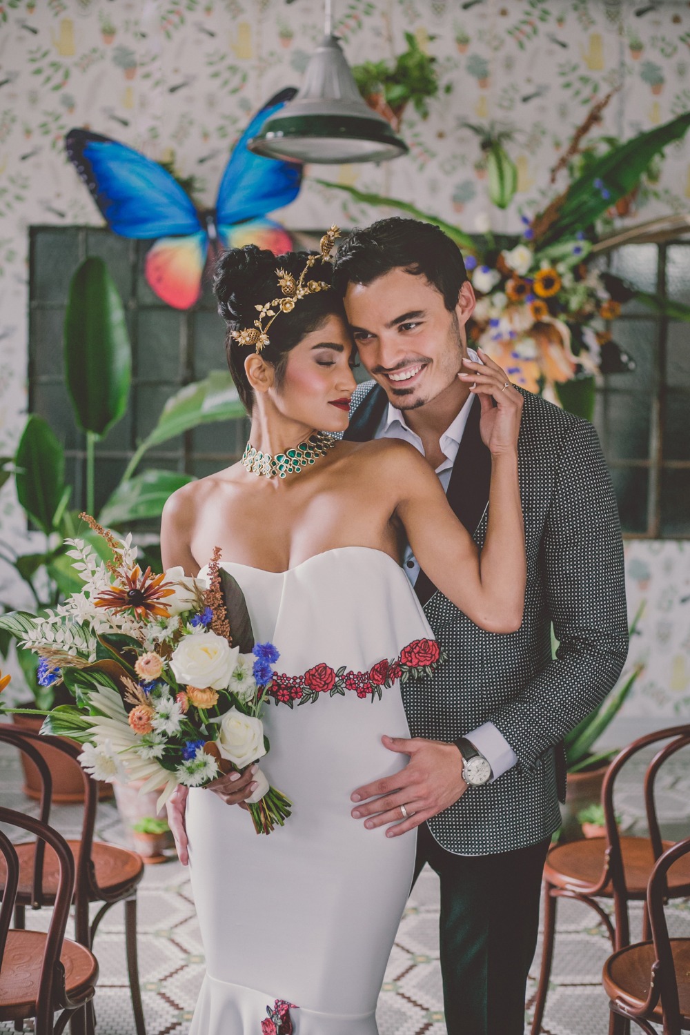 Modern Frida Kahlo wedding inspiration
