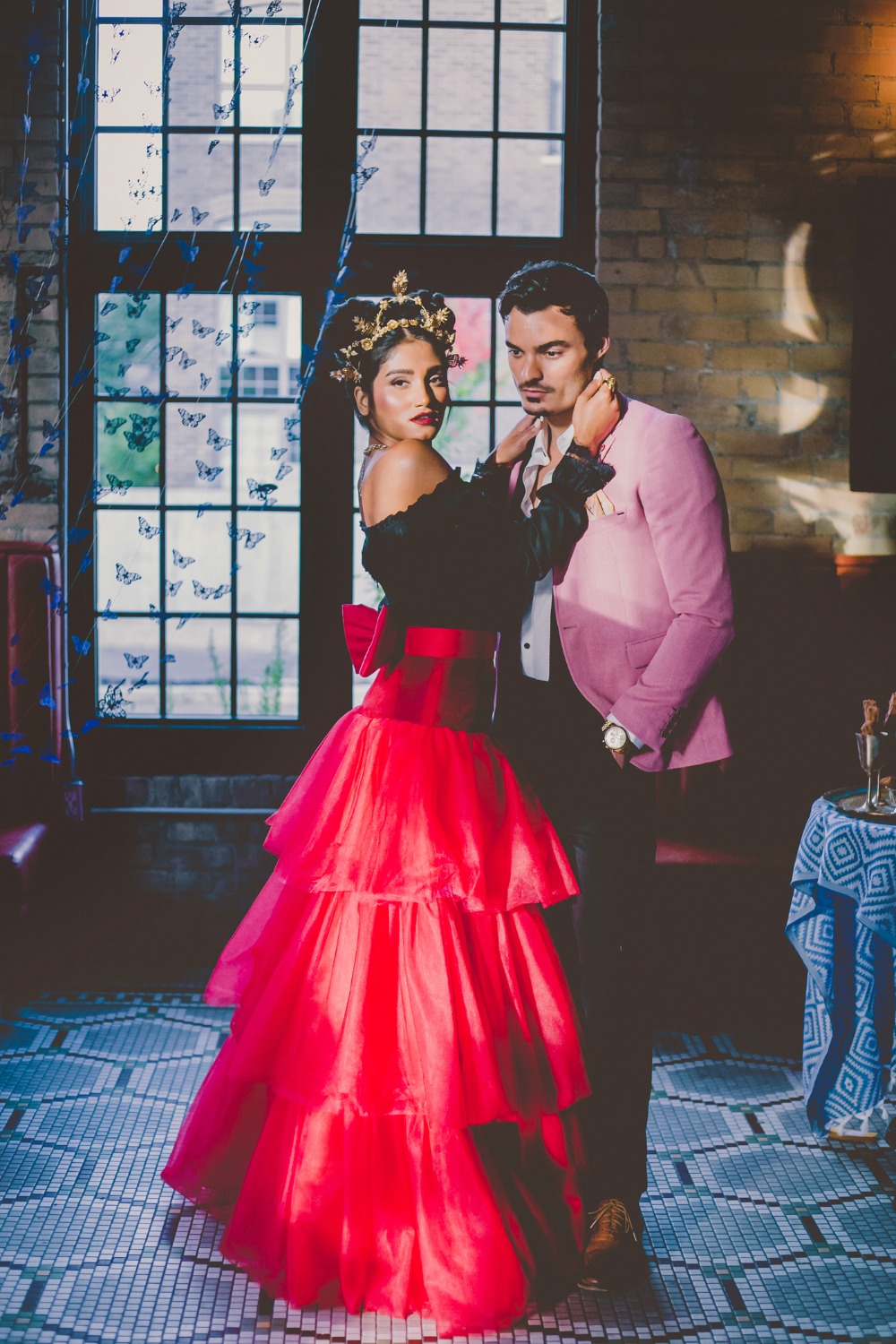 Gorgeous wedding shoot inspired by Frida Kahlo