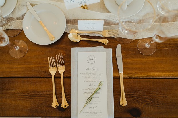 glam gold and white table setting