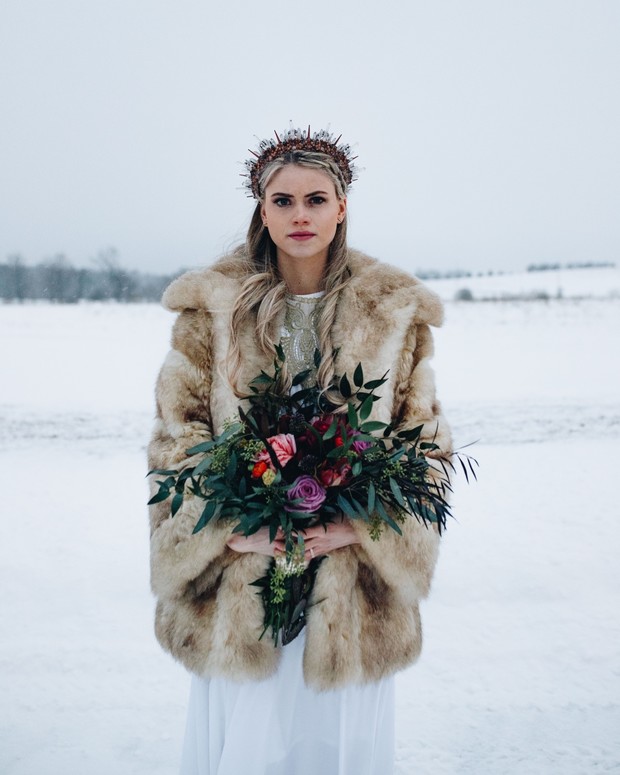 winter bride look