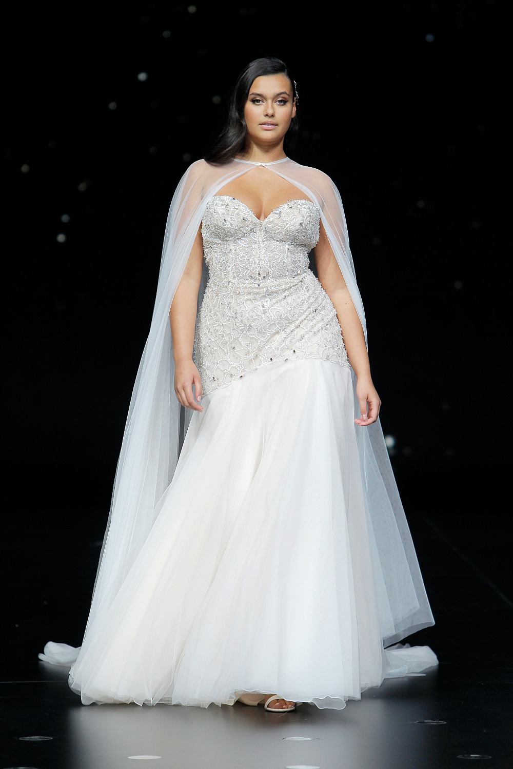 29_daytime_pronovias-fashion-show-2019