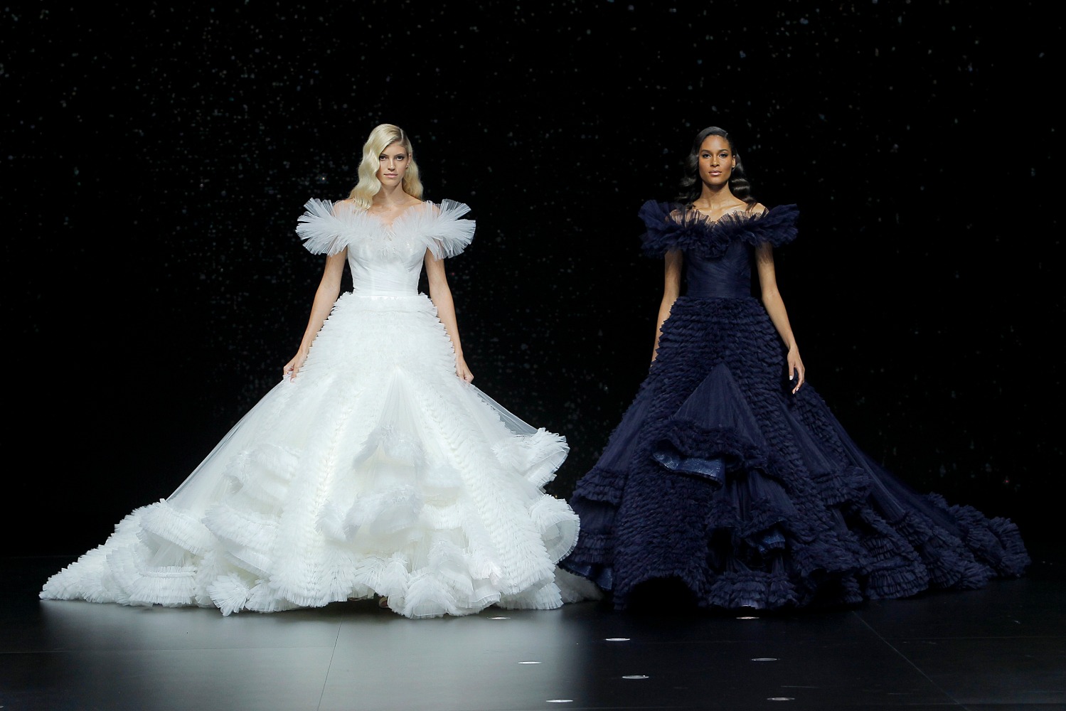 45_pronovias_01_pronovias-fashion-show-2019