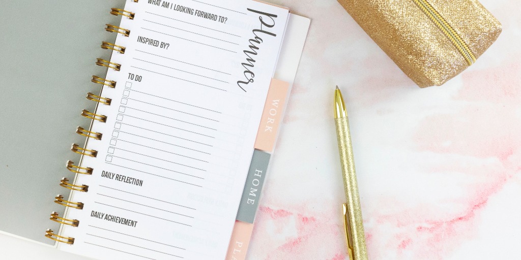 6 Tools to Help You Get Started Planning That Wedding