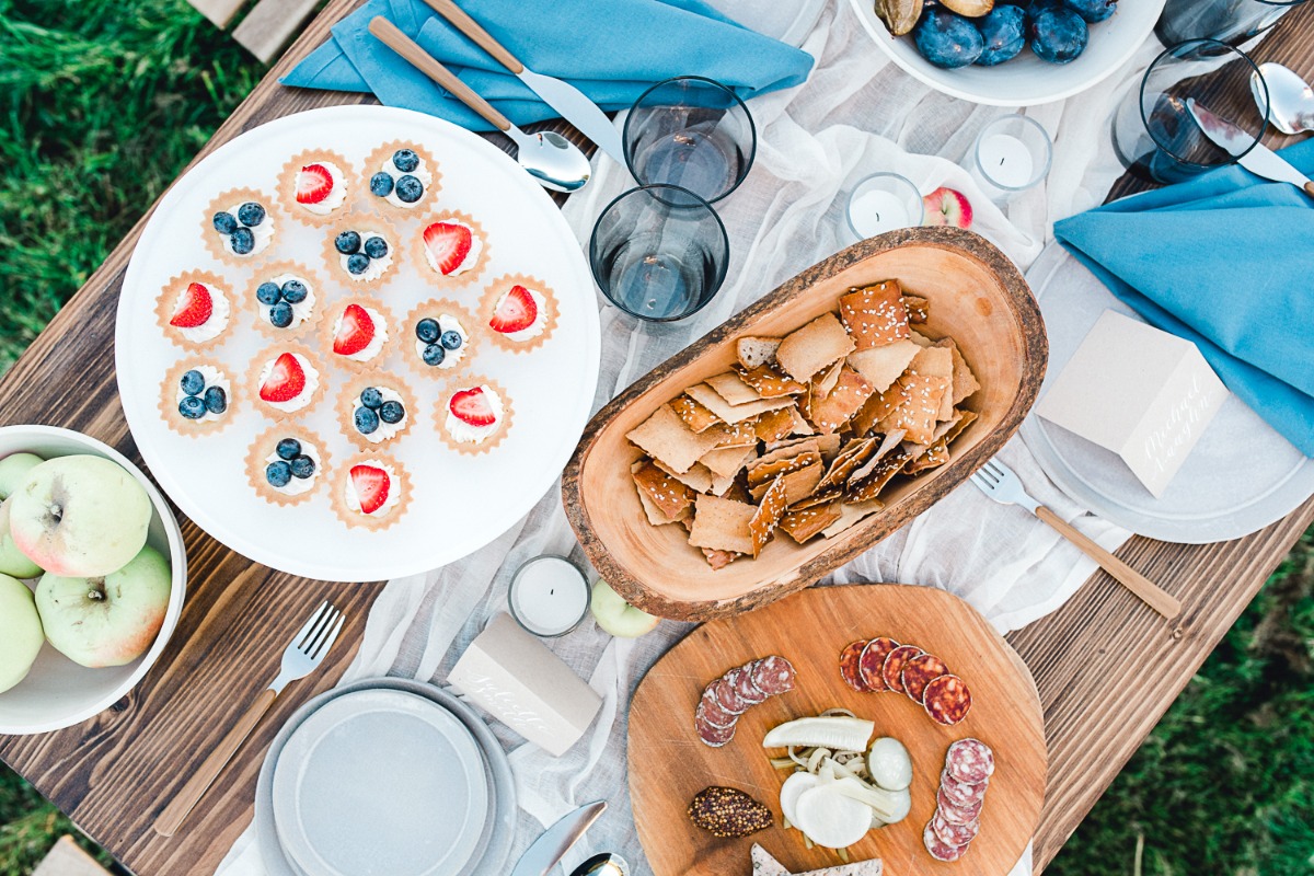 alfresco_pear_orchard_styled_shoot-58