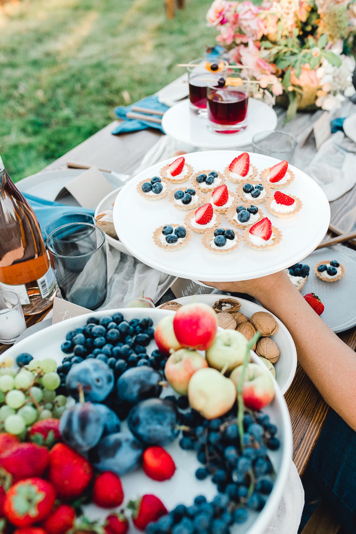 alfresco_pear_orchard_styled_shoot-75