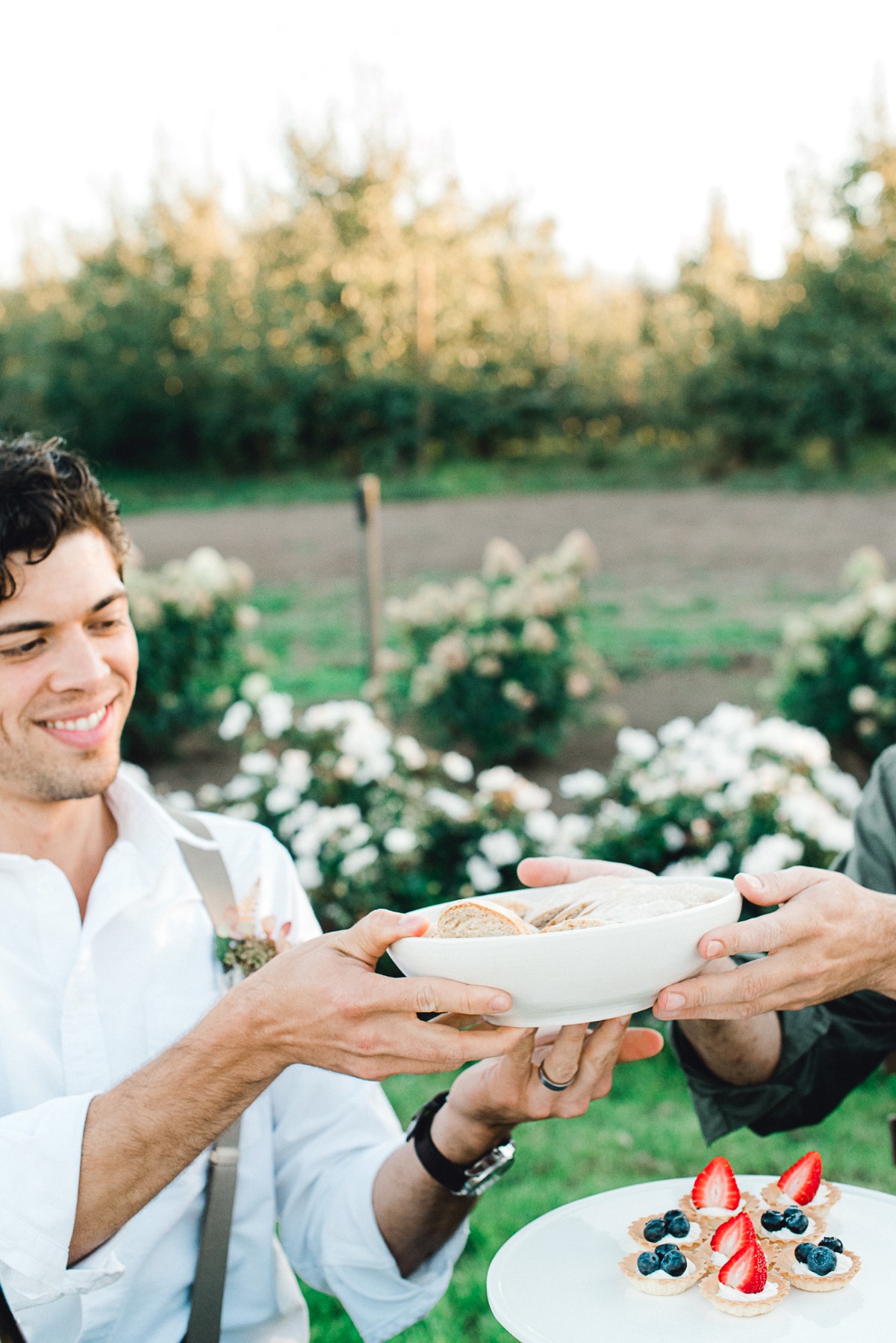 alfresco_pear_orchard_styled_shoot-77