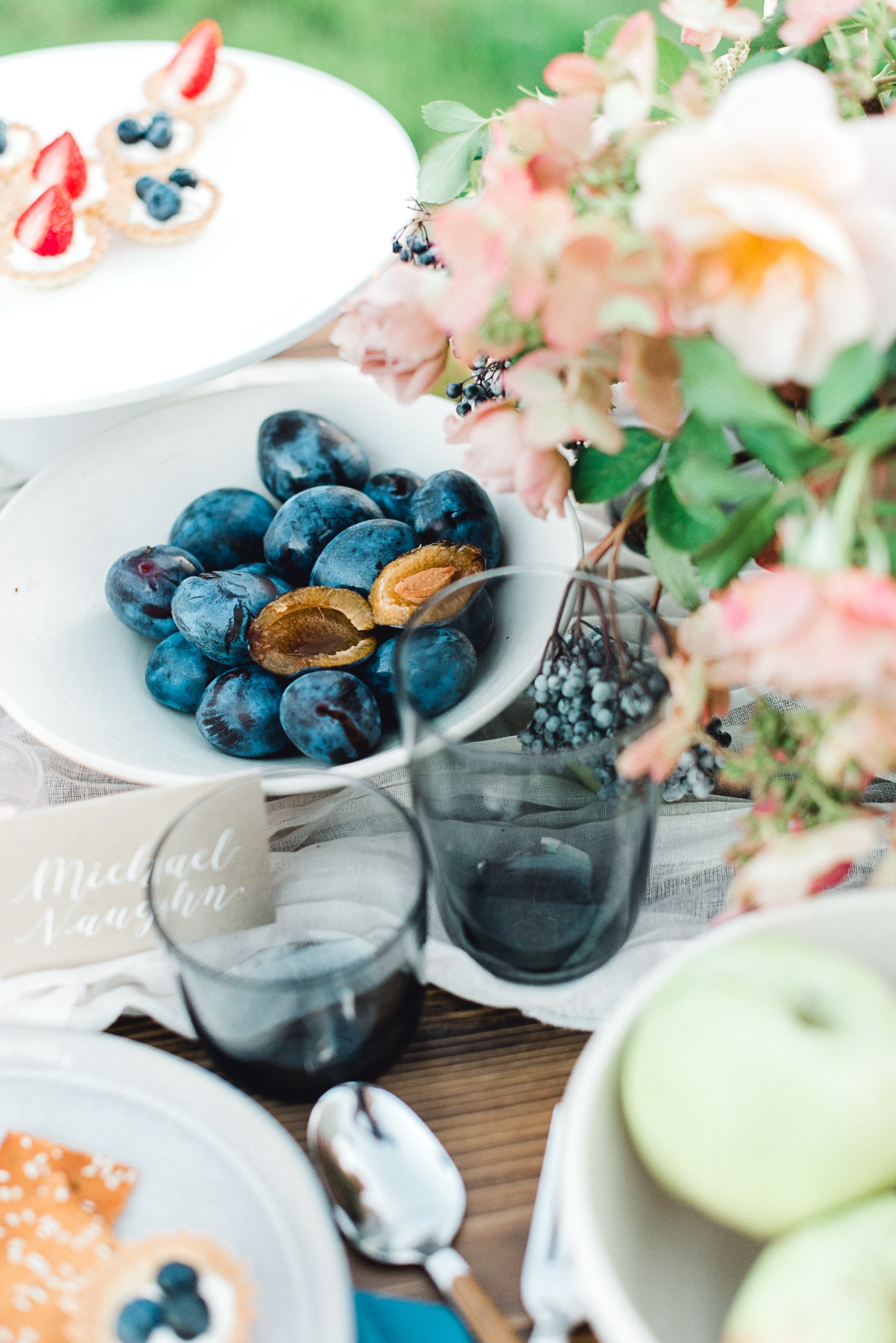 alfresco_pear_orchard_styled_shoot-86