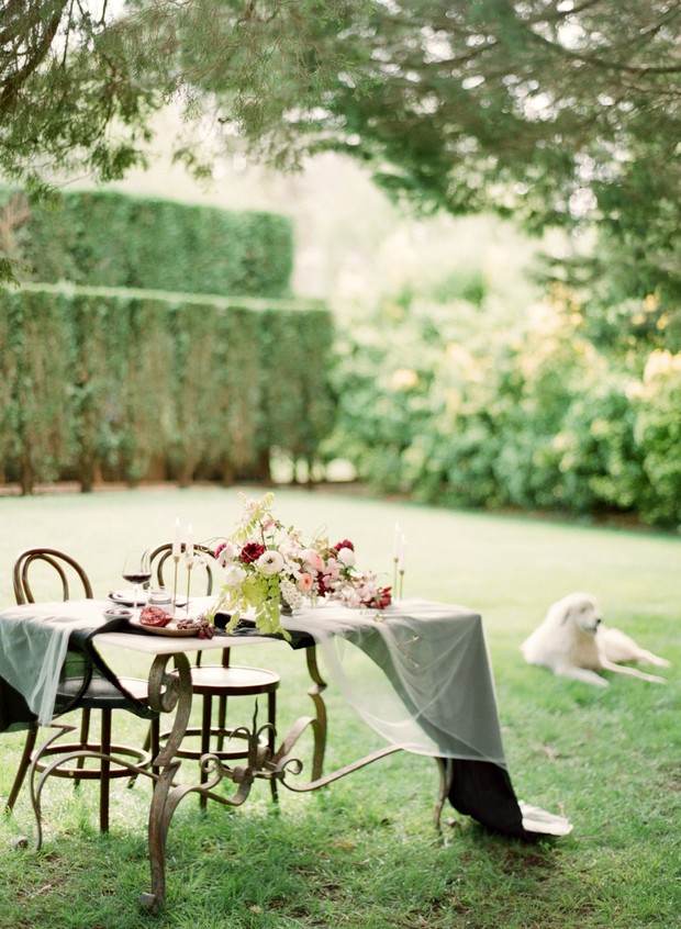garden reception table