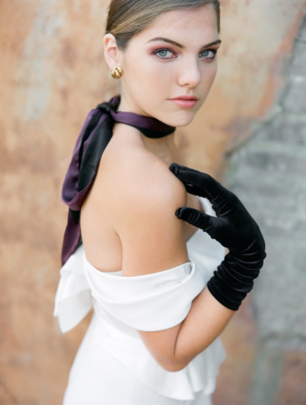 Dramatic bridal style with velvet gloves