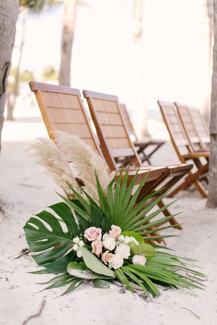 tropical beach wedding decor