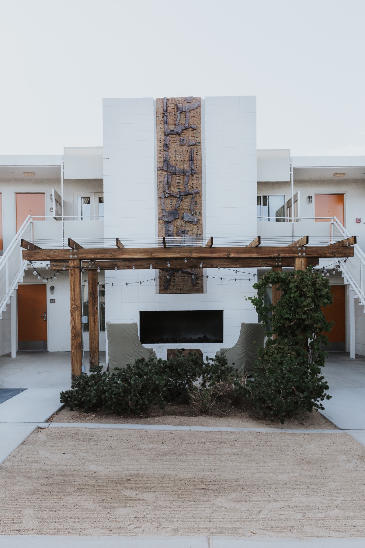 jeff_maria_engagement_palm_springs_ace_h