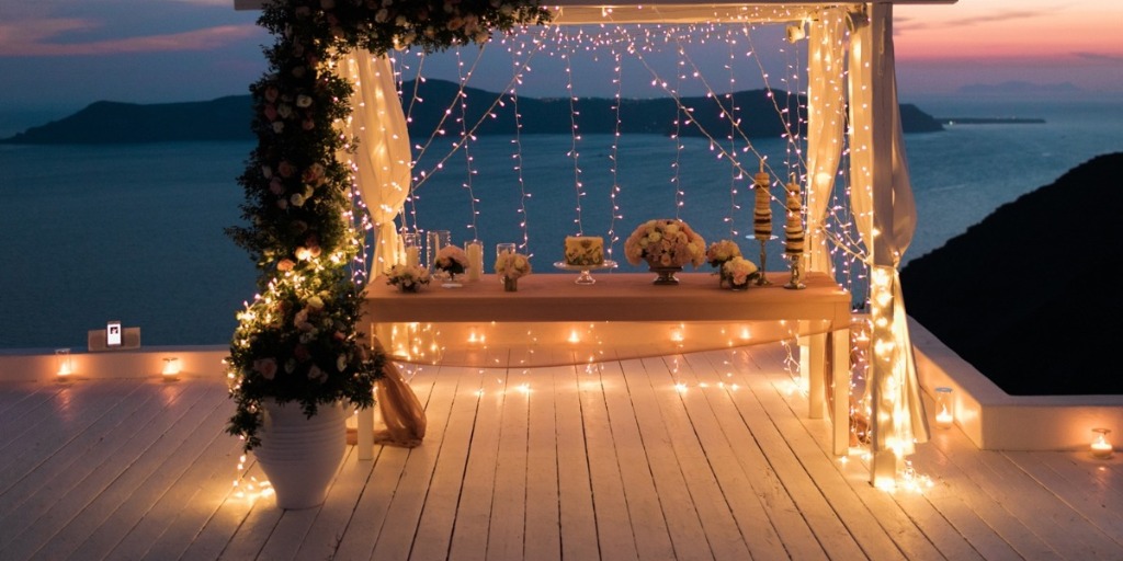 Feel The Love at This Breathtaking Wedding Celebration in Santorini