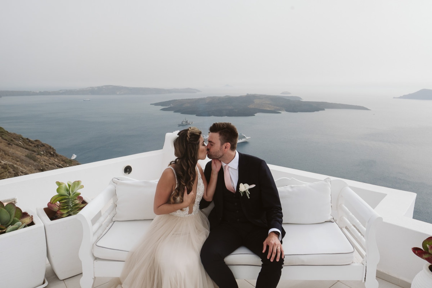 michele-and-chad-elopement-in-santorini
