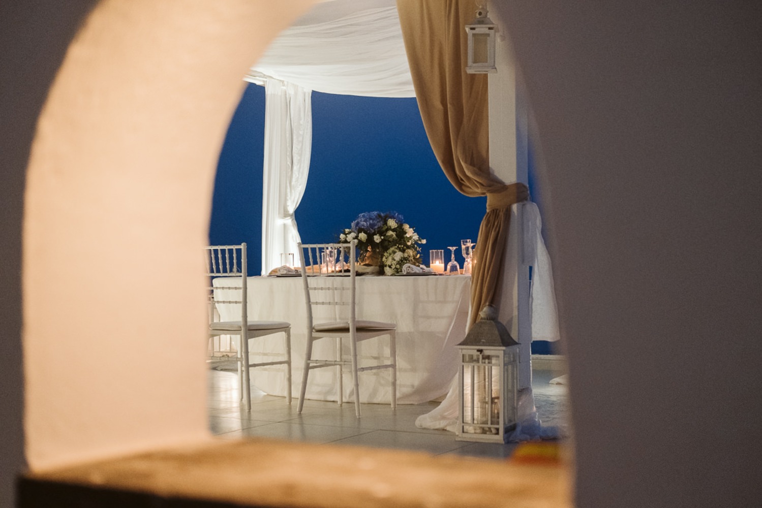 michele-and-chad-elopement-in-santorini