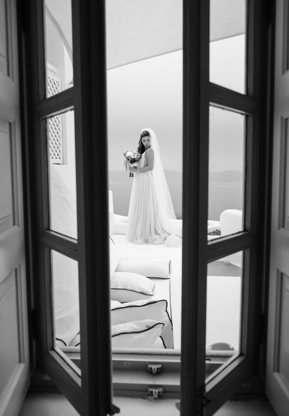 michele-and-chad-elopement-in-santorini