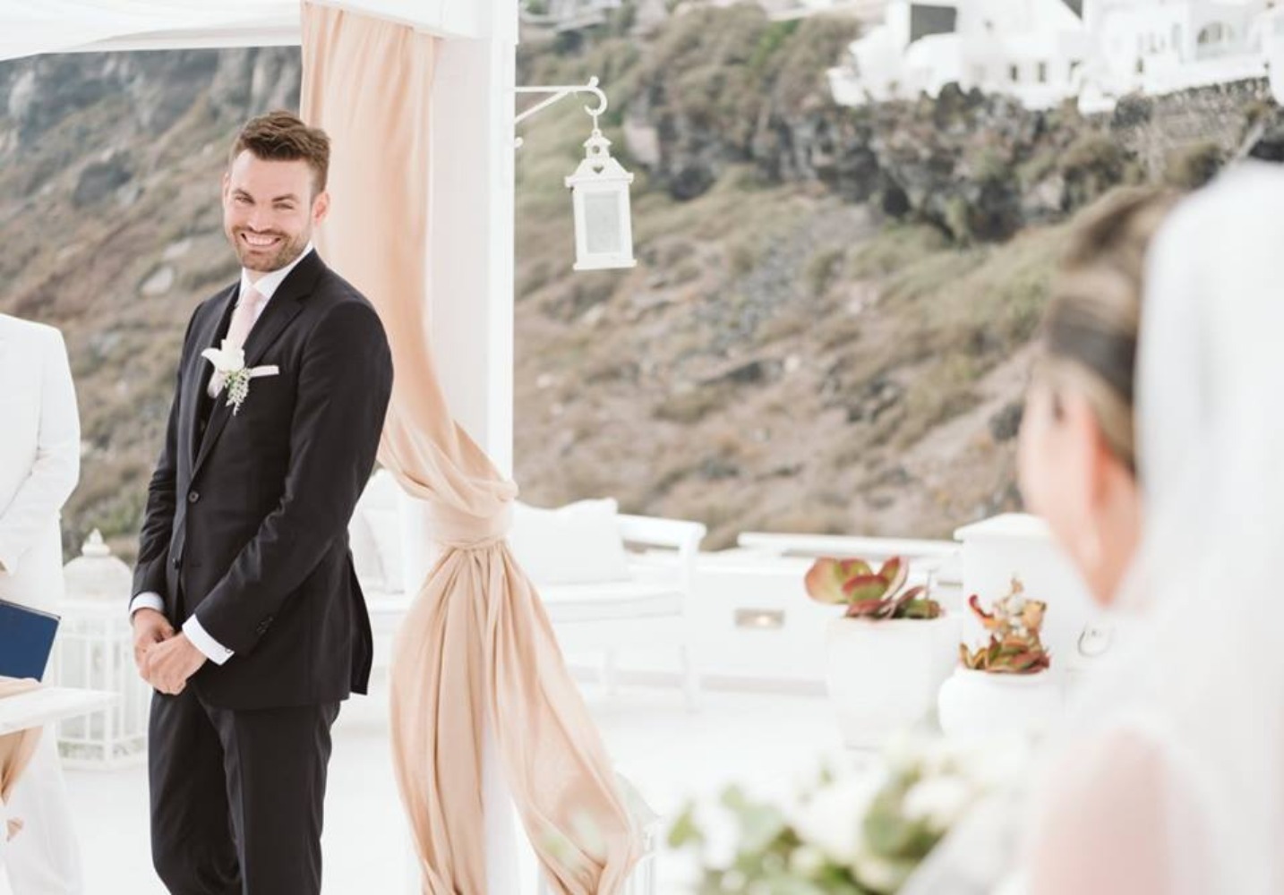 michele-and-chad-elopement-in-santorini