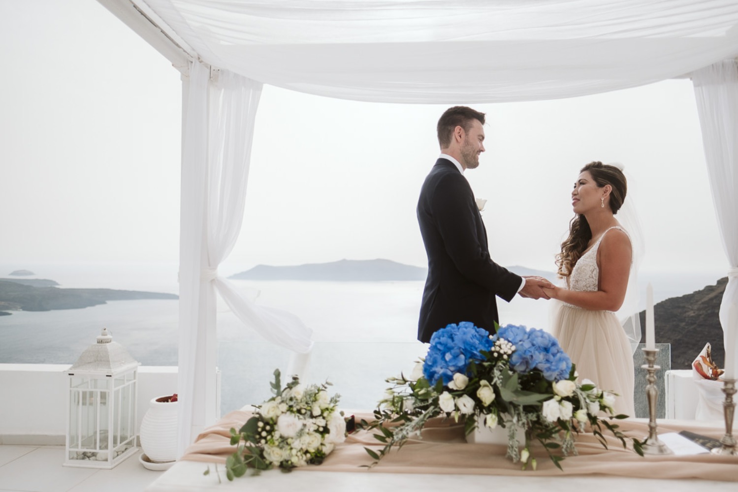 michele-and-chad-elopement-in-santorini