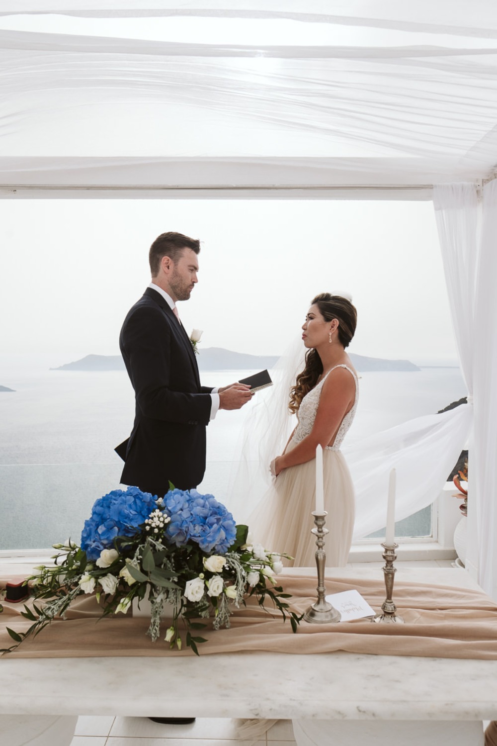 michele-and-chad-elopement-in-santorini