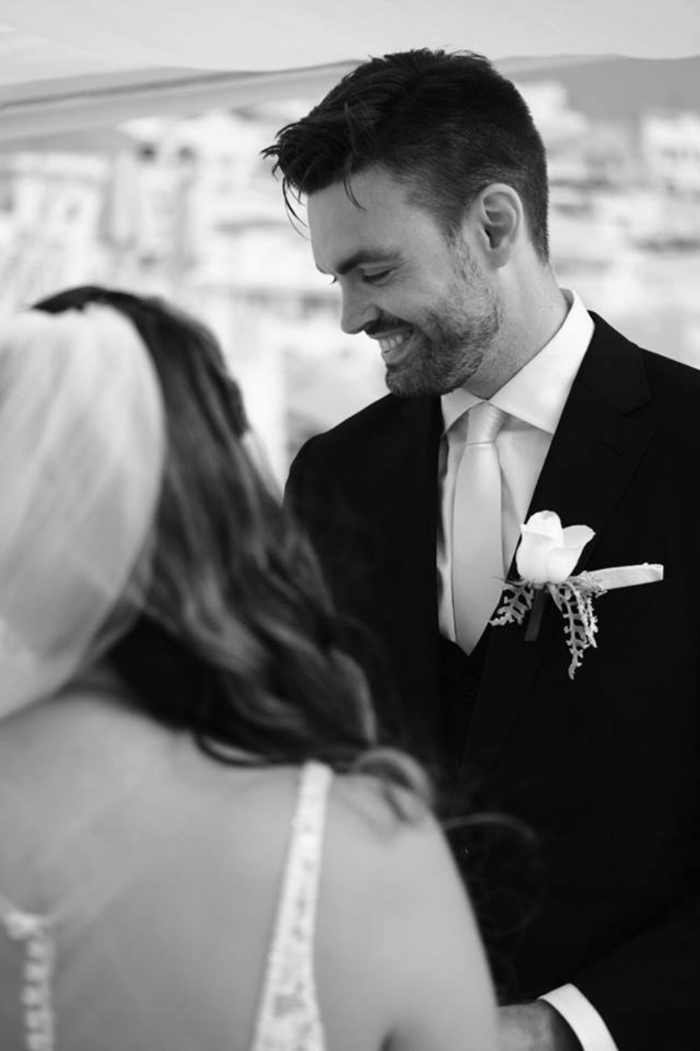 michele-and-chad-elopement-in-santorini