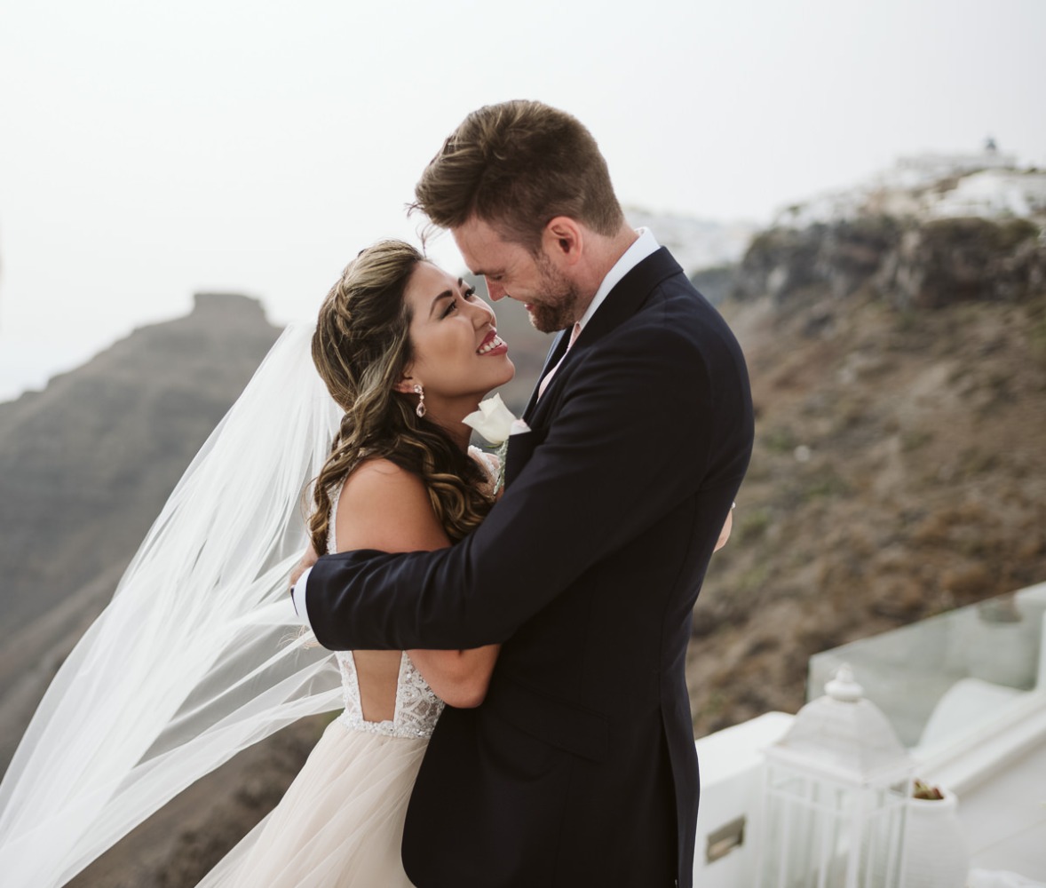 michele-and-chad-elopement-in-santorini